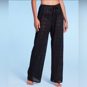 NWT Crochet cover up pants - size S black